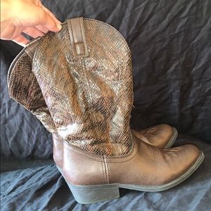 Rampage cowgirl boots